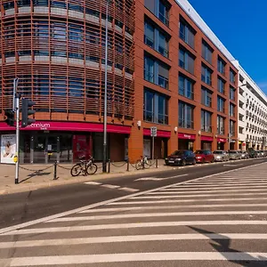 Sleepway -garbary 95-101d Z Parkingiem Apartament Poznań